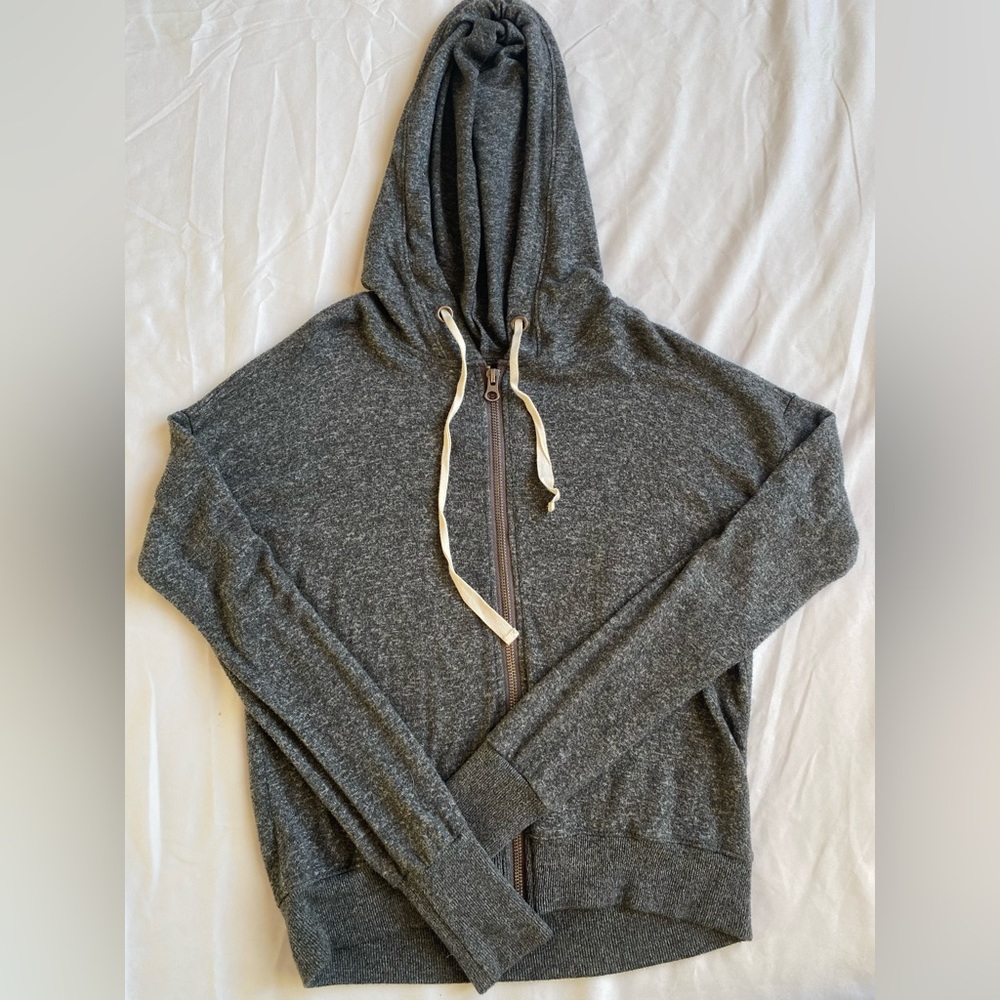 🤍GREY COZY ZIP UP!